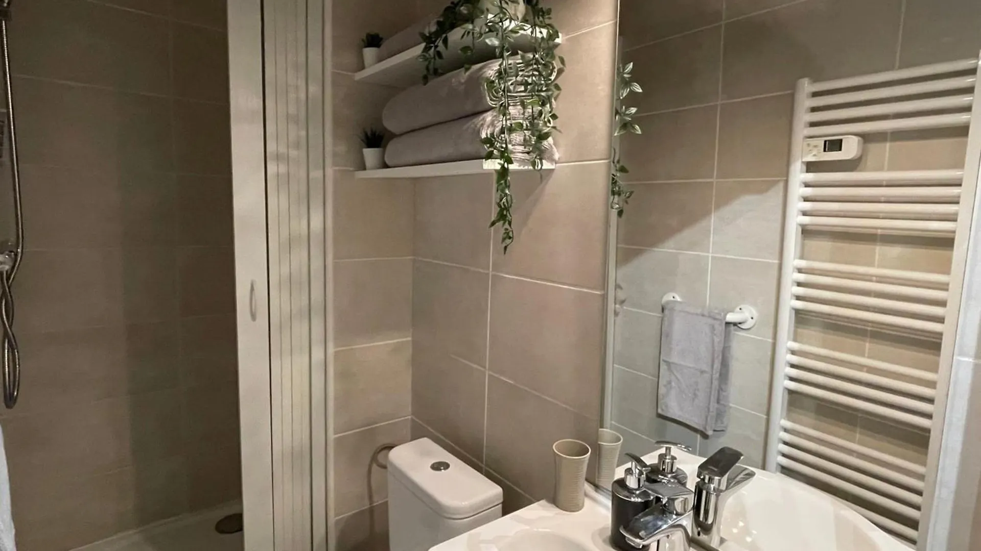 Apartment Studio Confortable A Aix-Les-Bains Avec Balcon Et Wifi - Fr-1-555-113 France