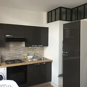Beau Studio Meublé 25m2 Avec Parking Aix-les-Bains